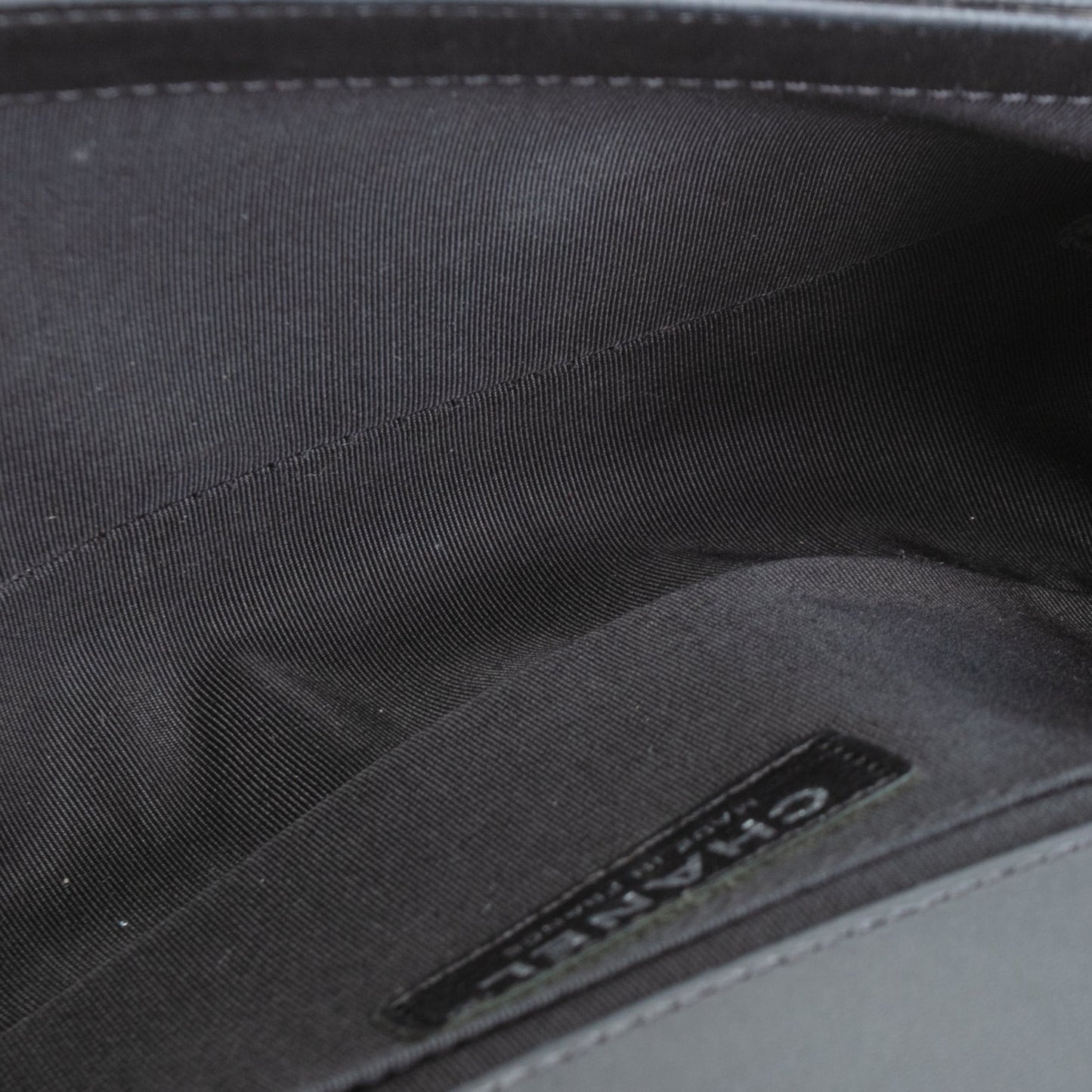 CHANEL 3D Pleated Medium Boy Bag - Black