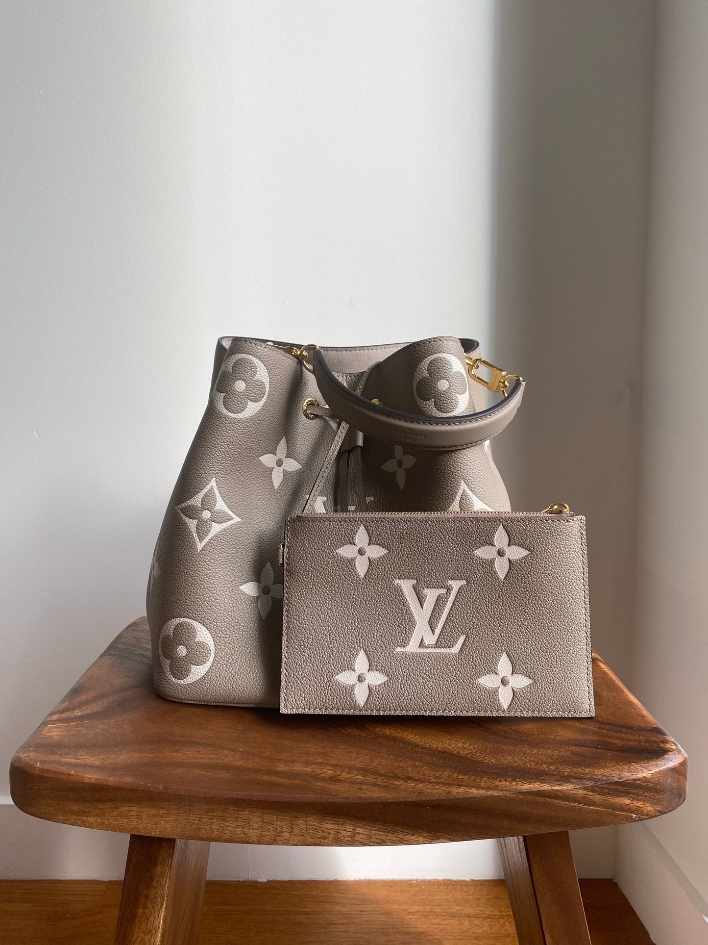 Louis Vuitton Turtledove NeoNoe MM M45555