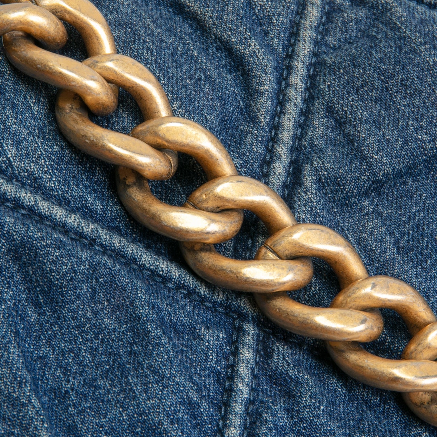 CHANEL 19 Denim Maxi Flap - Blue Jean